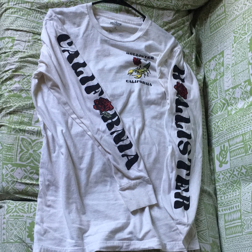 Limited Hollister scorpion rose long sleeve t